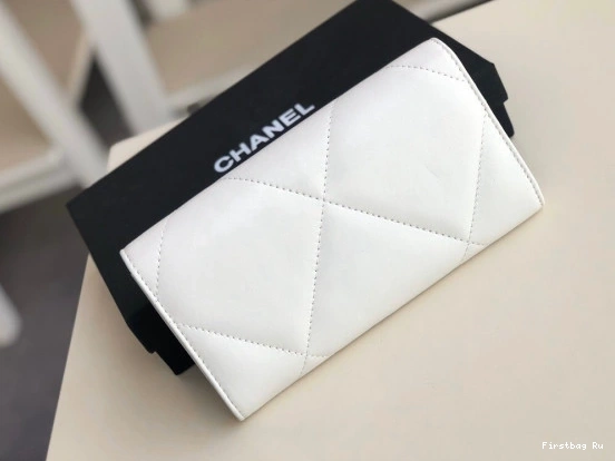 First Bag Ru LONG FLAP CHANEL 19 WALLET 0710
